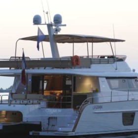 catamaran Queensland 55 15