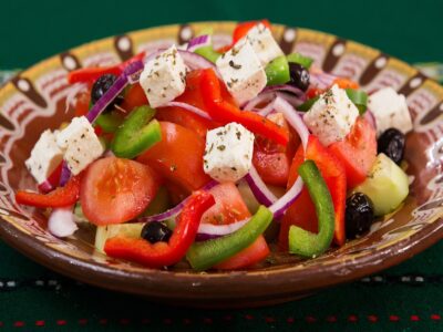 Escales Gourmandes : Les Incontournables de la Cuisine Grecque
